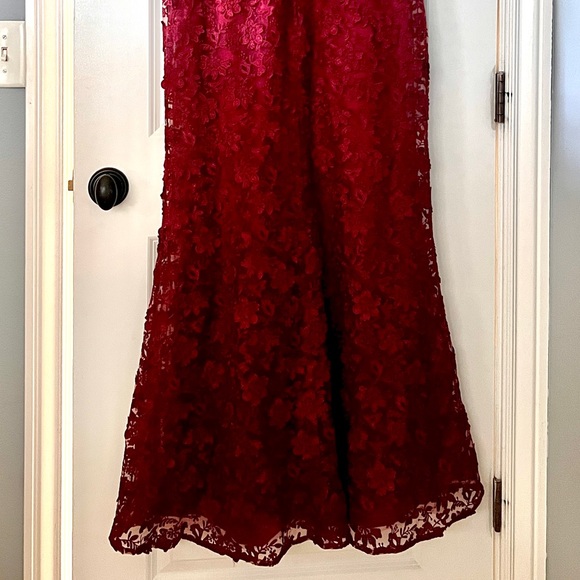 MOTHER OF THE BRIDE Montage by Mon Cheri Cranberry Lace/Organza Gown #119931 - Picture 5 of 10